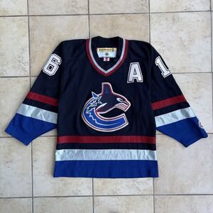 Koho Vancouver Canucks Trevor Linden 16 Hockey Jersey Mens Small Navy Alternate